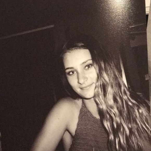 Meet your Posher, Emma - Picture 1 of 1